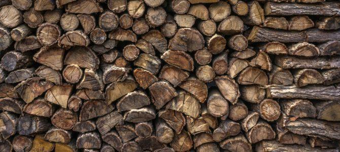 Riscaldamento a legna: quali sono i vantaggi? Riscaldamento a legna: quali sono i vantaggi?